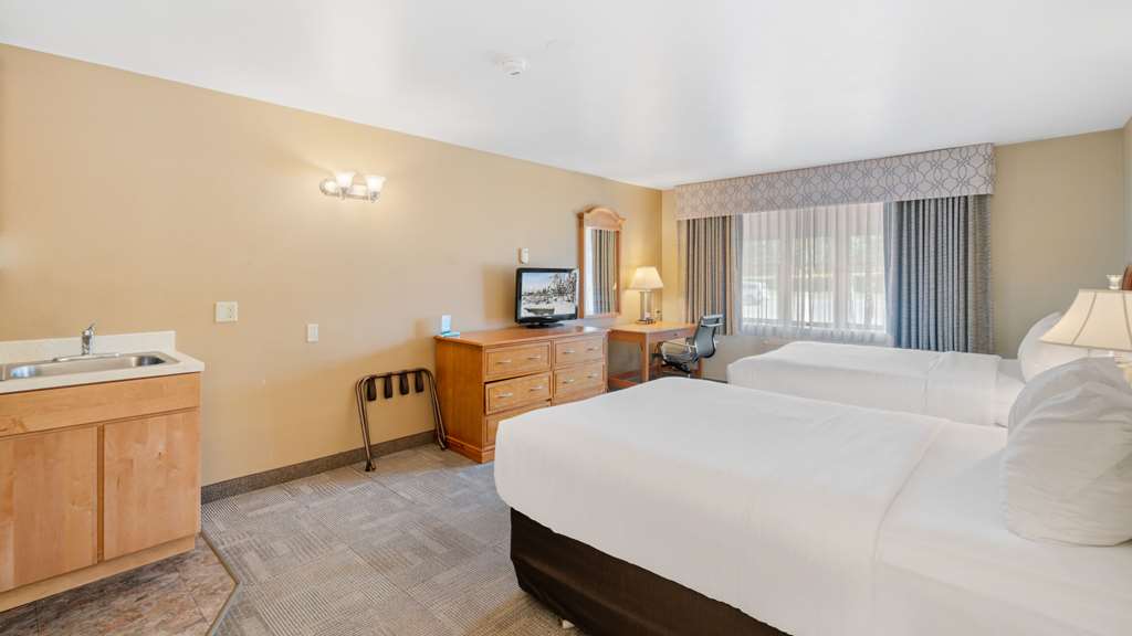 Clarion Hotel & Suites Fairbanks near Ft. Wainwright - photo 14