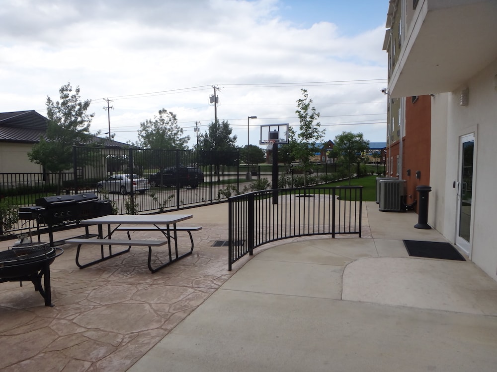 Candlewood Suites Decatur Medical Center by IHG - photo 38