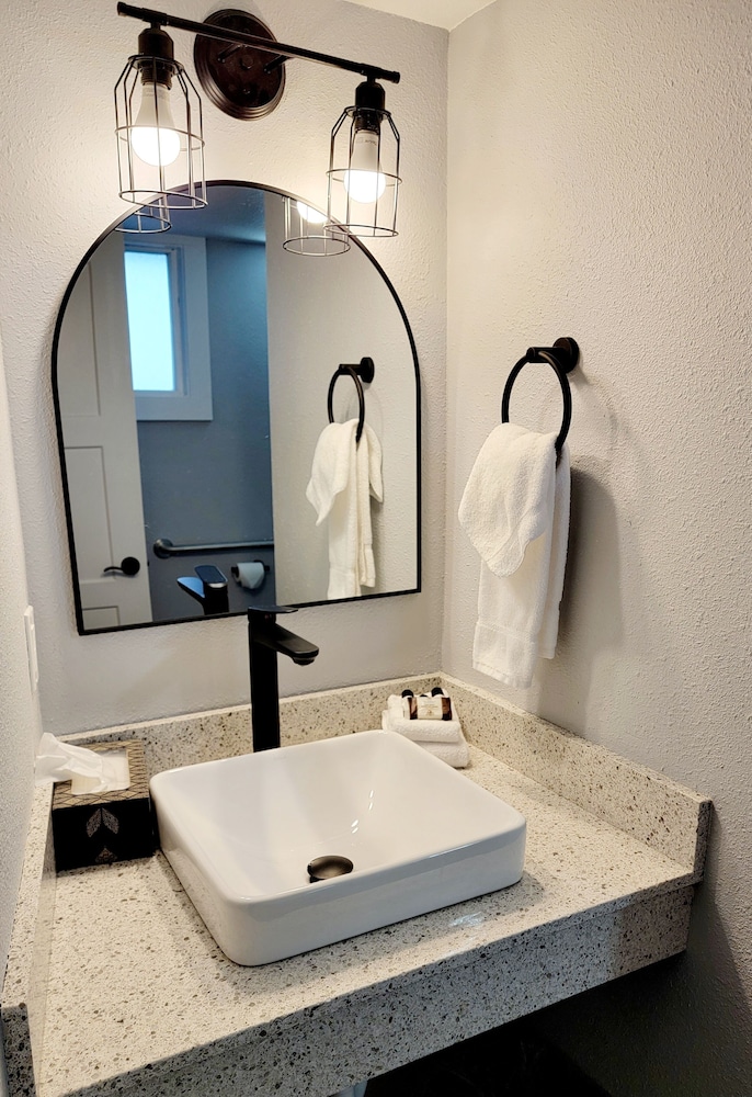 Saltwater Inn - photo 28