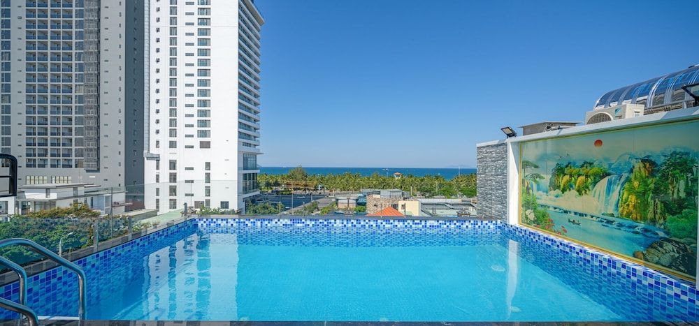7 Seven Sea Villa — 4-Star Luxury Hotel in Da Nang, Vietnam