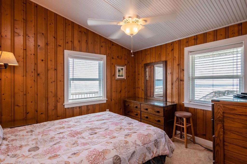Windward Mark by Oak Island Accommodations - photo 15