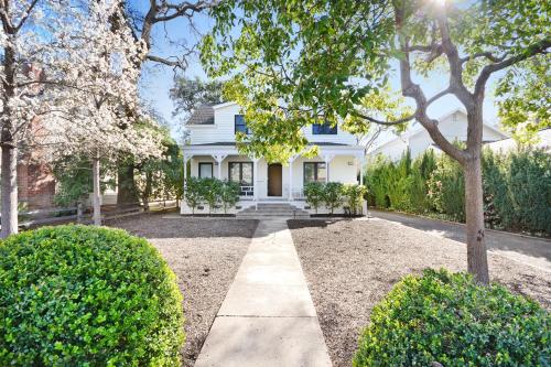 Auberge Sonoma Penthouse Includes Wine Tasting Passport in Sonoma, United States