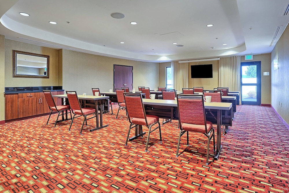 Courtyard by Marriott Harrisburg West Mechanicsburg - photo 43