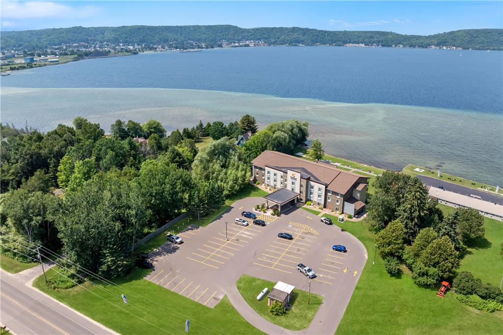 Comfort Inn & Suites Munising Lakefront - photo 6