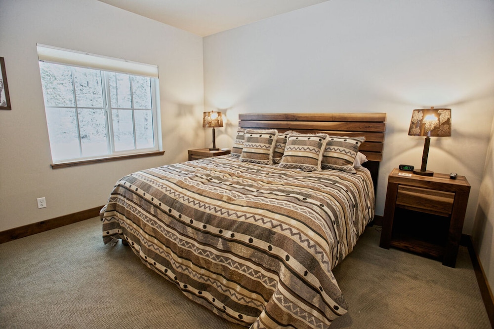 Silverpine Hideaway by Casago McCall Donerightmanagement - photo 6