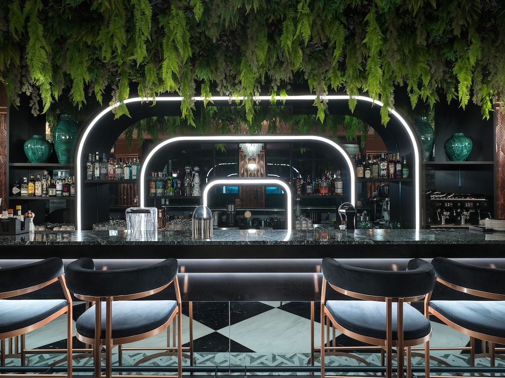 מזון ומשקאות