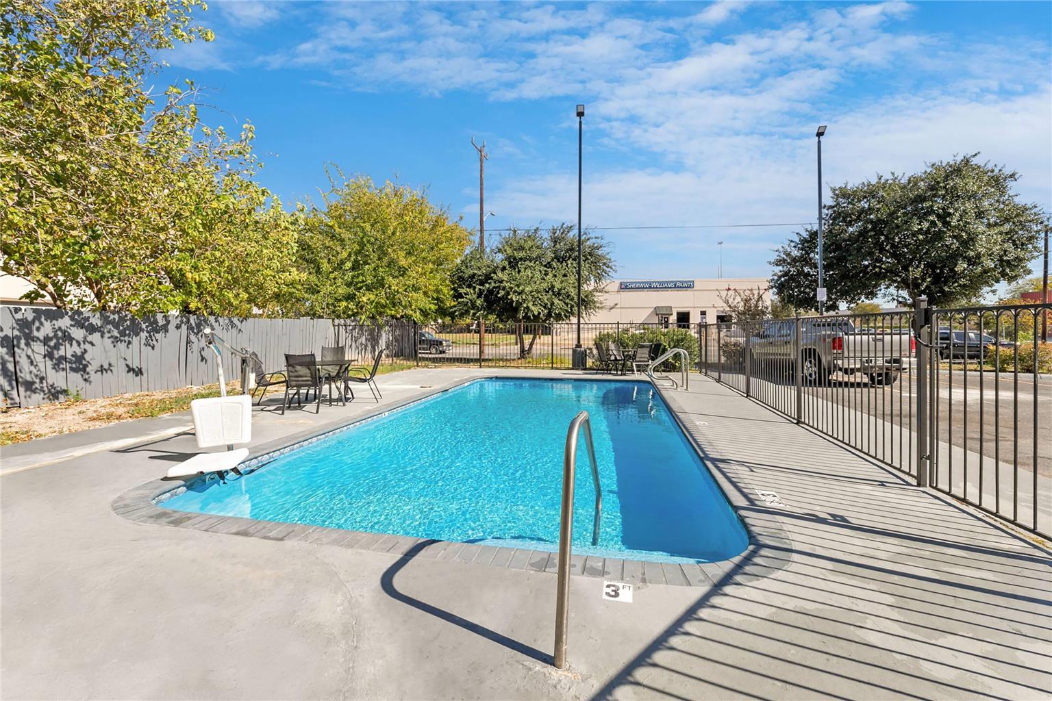 Days Inn by Wyndham San Antonio Downtown - photo 8