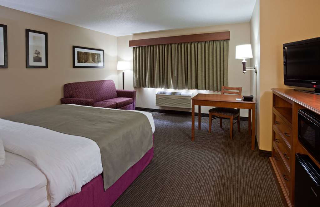 AmericInn by Wyndham Duluth South Black Woods Event Center - photo 11