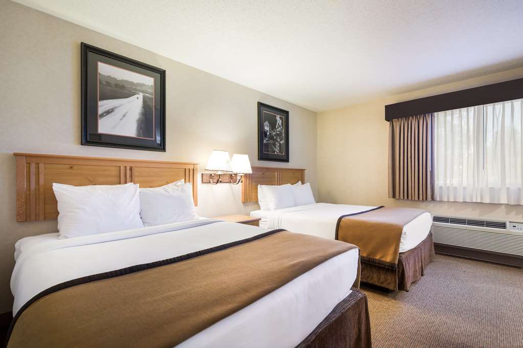 Best Western Golden Spike Inn & Suites - photo 23