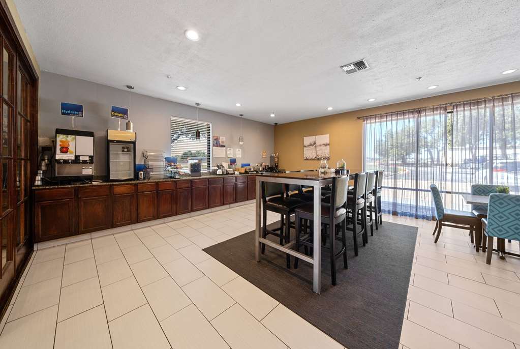 Days Inn by Wyndham Round Rock - photo 25