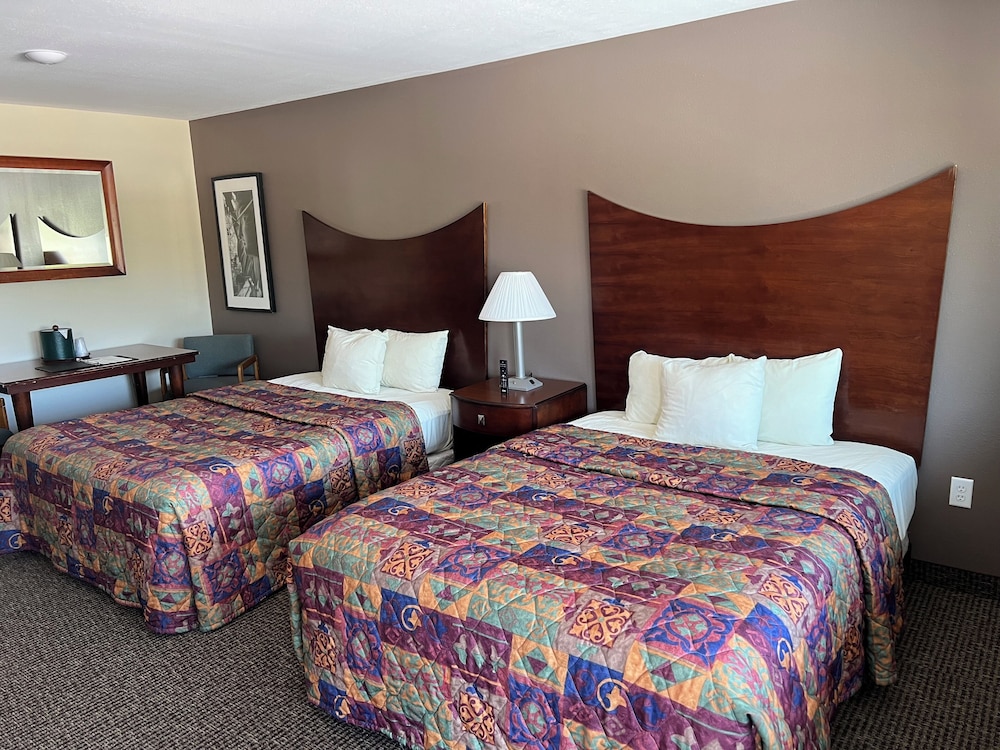 All Star Inn & Suites - photo 226