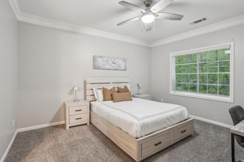 Crest at East Cobb 1826B I Spacious 2Bd 2Bt — 4-Star Luxury Hotel in Marietta, United States