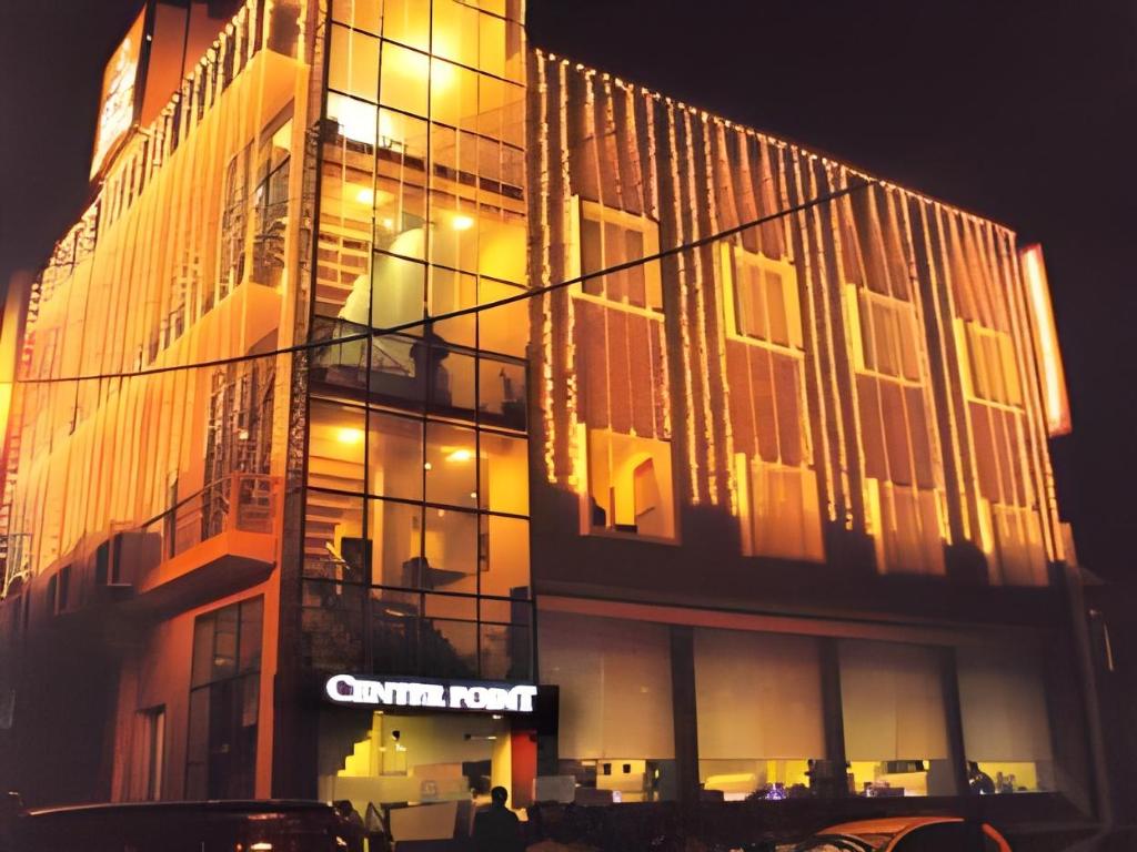Hotel Center Point — hotel in Roorkee