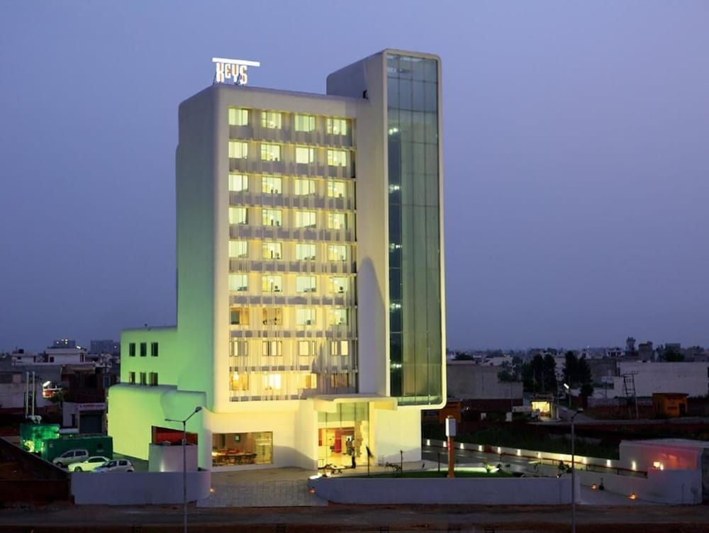 Keys Select by Lemon Tree Hotels Ludhiana in Ludhiana, India