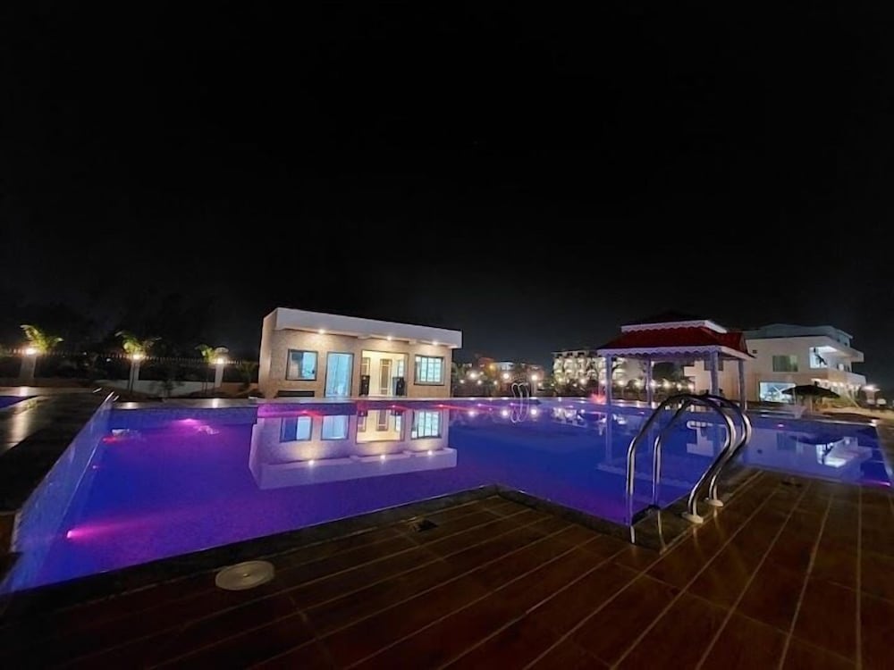 Llyods Beach Resort - last minute hotel in Kolkata