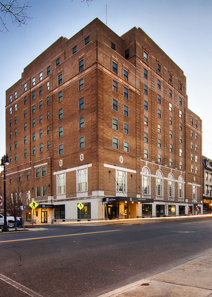 Grand Eastonian Hotel & Suites - photo 49