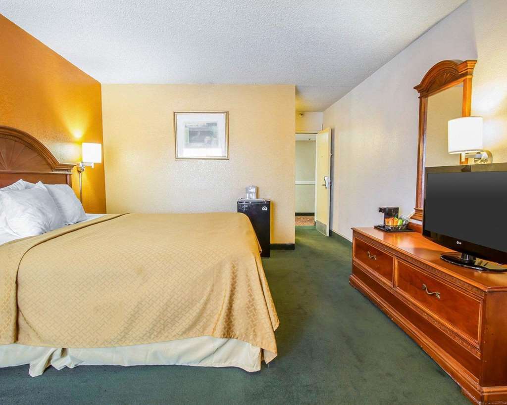 Quality Inn Tucson Downtown near Convention Center - photo 14
