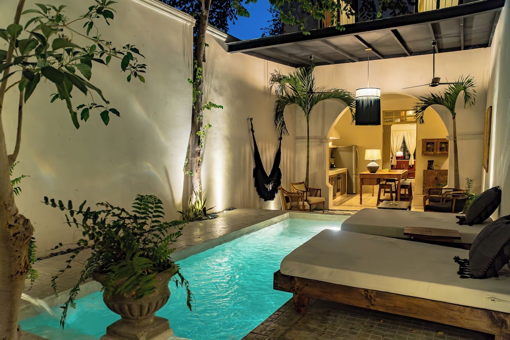 Luxury Historic 5br Boutique Hotel — Merida