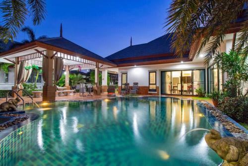 Villa Nataly — 4-Star Luxury Hotel in Bang Lamung, Thailand