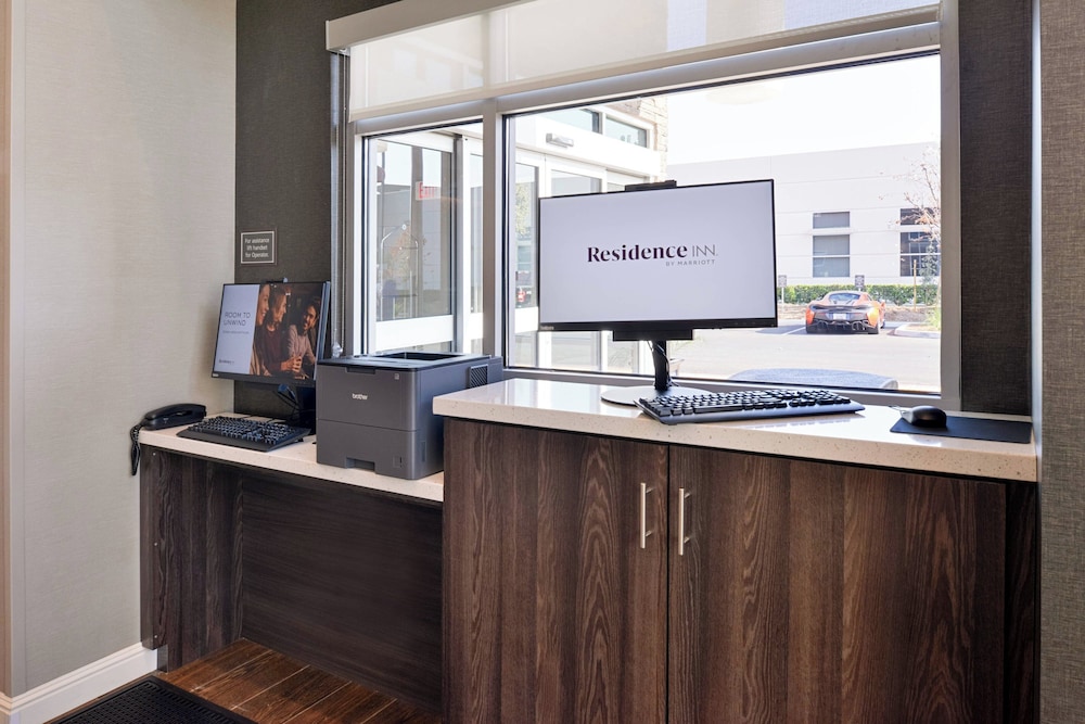 Residence Inn by Marriott Bakersfield West - photo 23
