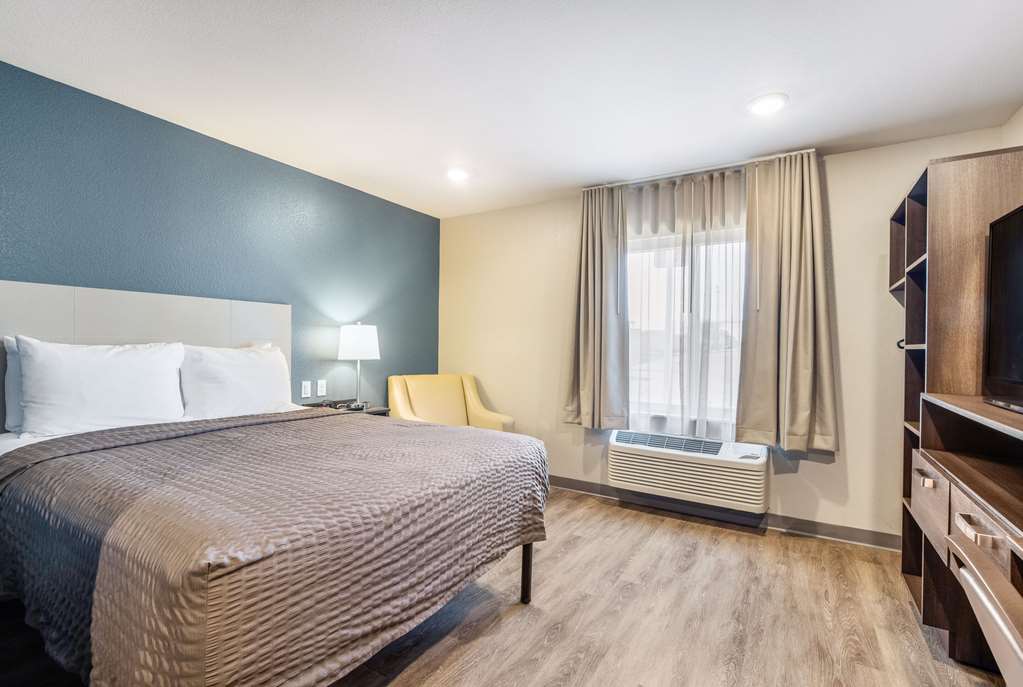 WoodSpring Suites Colton - photo 10