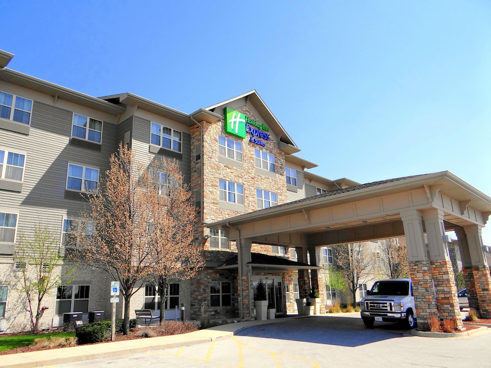 Holiday Inn Express & Suites Chicago West Roselle by IHG - photo 41