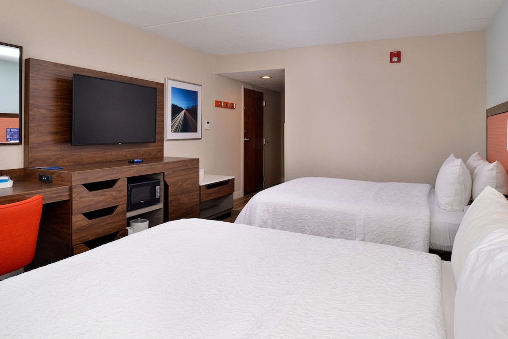 Hampton Inn Henderson - photo 15