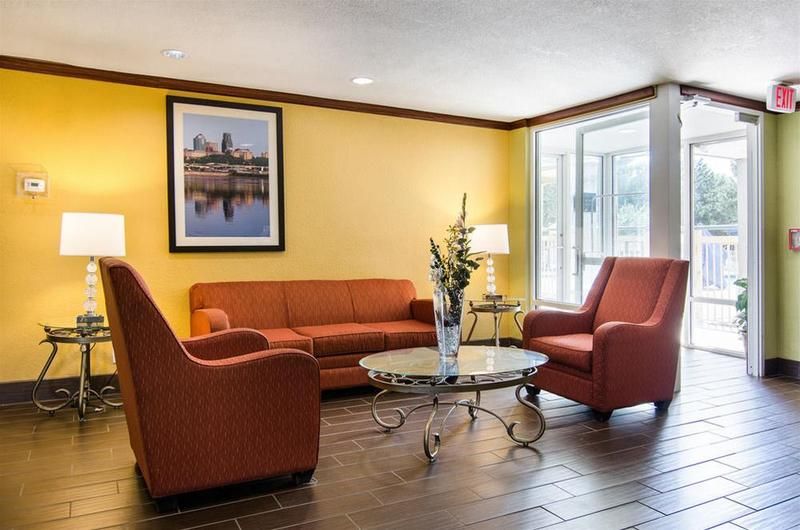 Quality Inn Merriam Kansas City - photo 40