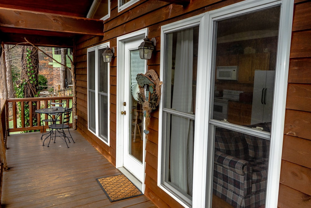 The Chimney Rock Inn & Cottages - photo 104