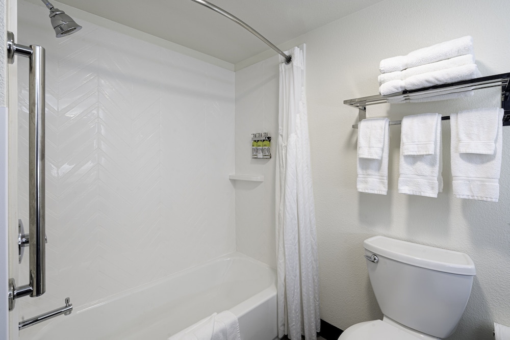 Holiday Inn & Suites Wausau Rothschild by IHG - photo 33