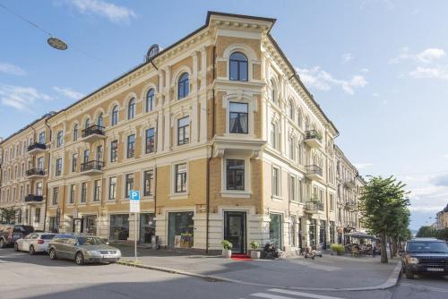 Frogner Central pool table 190 sqm 2 bathrooms — 4-Star Luxury Hotel in Oslo, Norway