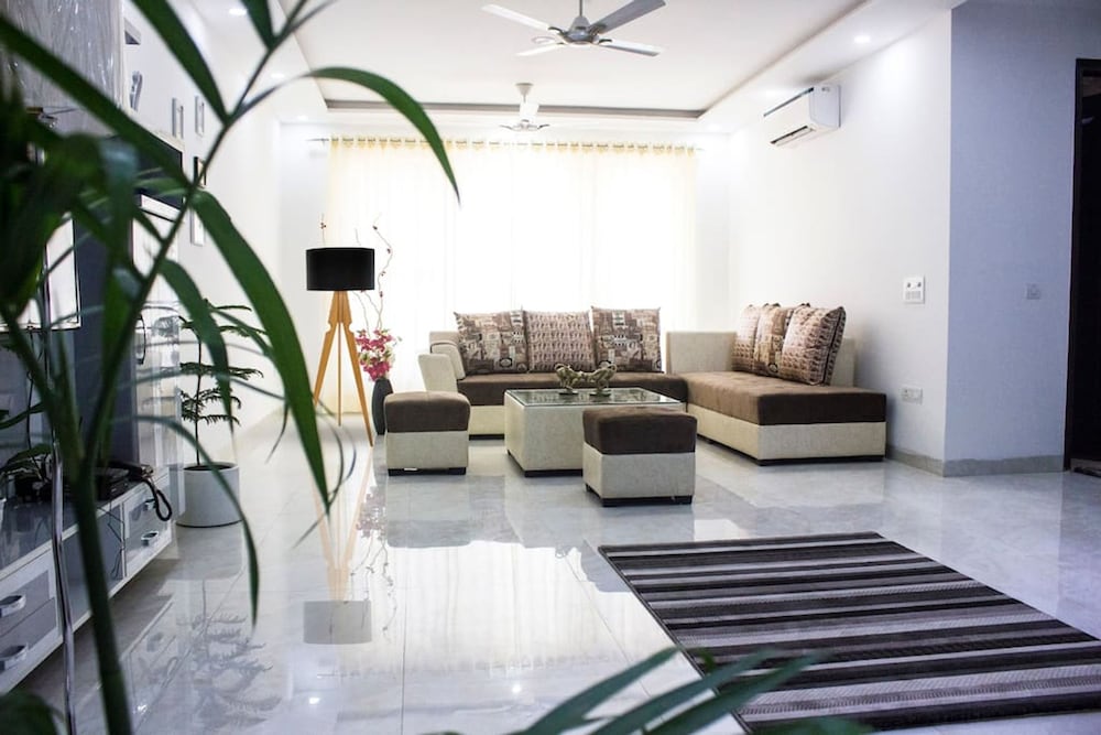 Parfait Street 3Bhk Service Apartment Near Fortis — 4-Star Luxury Hotel in Gurgaon, India