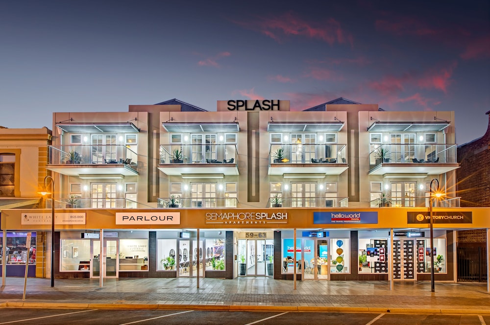 Semaphore Splash Apartments — 4-Star Luxury Hotel in Semaphore, Australia