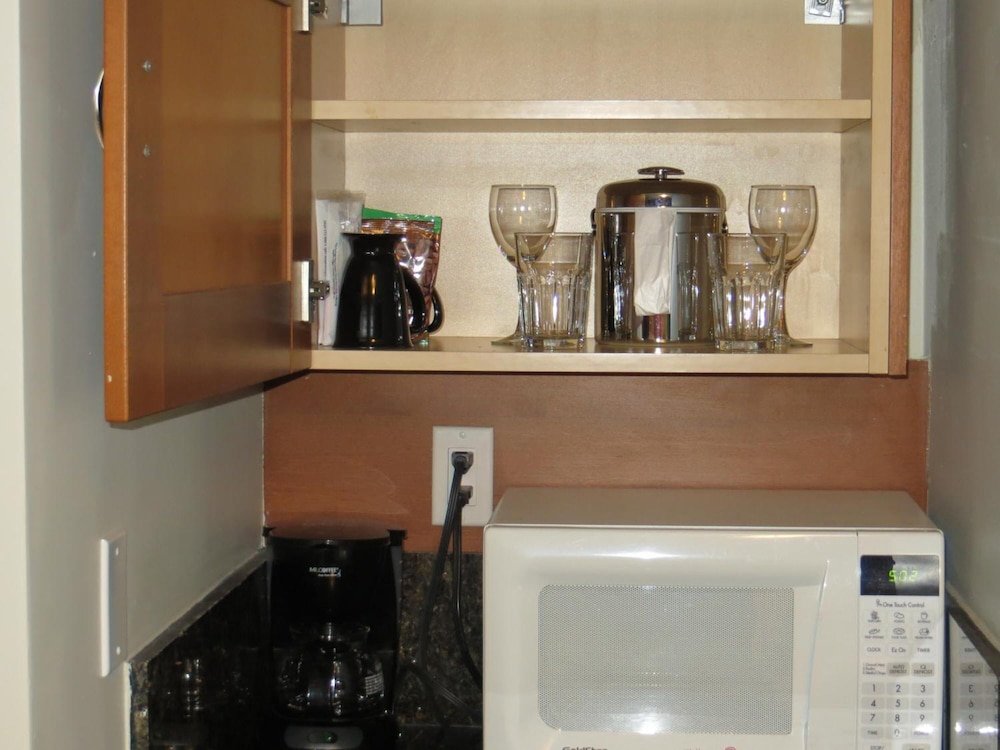 7 Springs Inn & Suites - photo 22