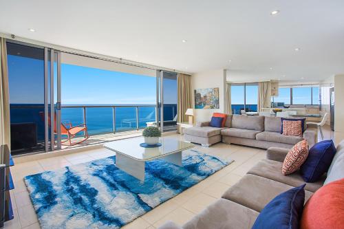 Peninsula Apartments managed by Gchs — 4-Star Luxury Hotel in Gold Coast, Australia