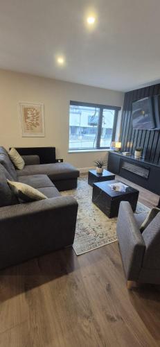 Sleek modern design 2 bed apartment in Donegal Town — 4-Star Luxury Hotel in Donegal, Republic of Ireland
