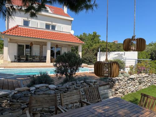 Villa Lastavica — 4-Star Luxury Hotel in Vis, Croatia
