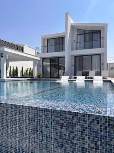 Shomani by Seahorse in Unknown City, Jordan