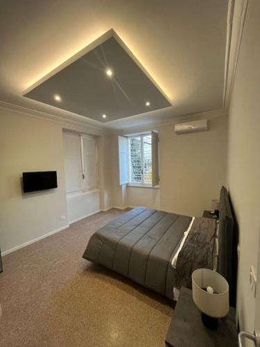 Apartment V12 — 4-Star Luxury Hotel in Rome, Italy