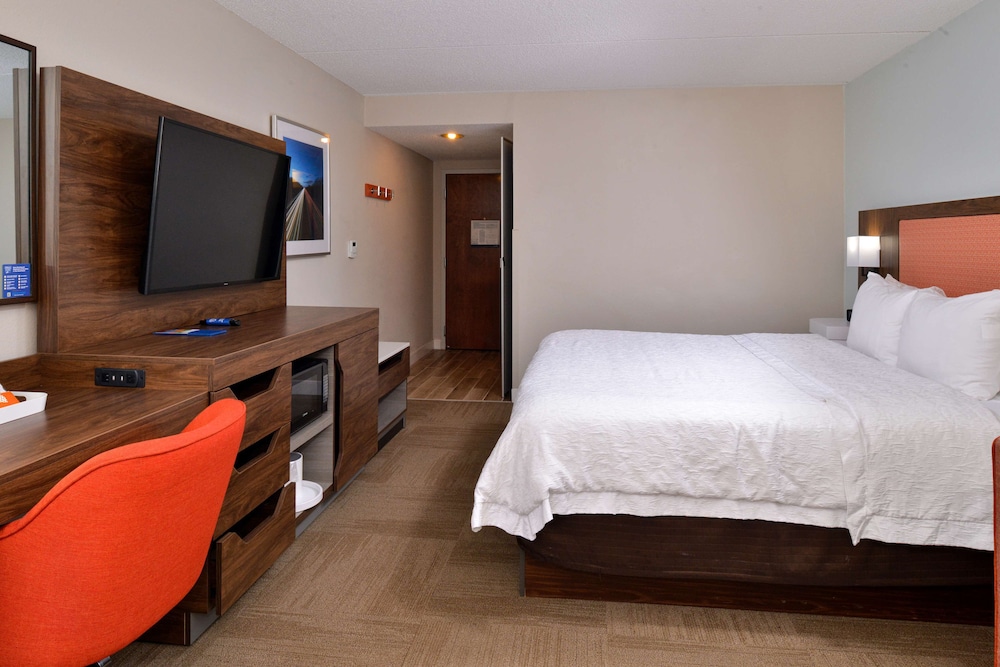 Hampton Inn Henderson - photo 11