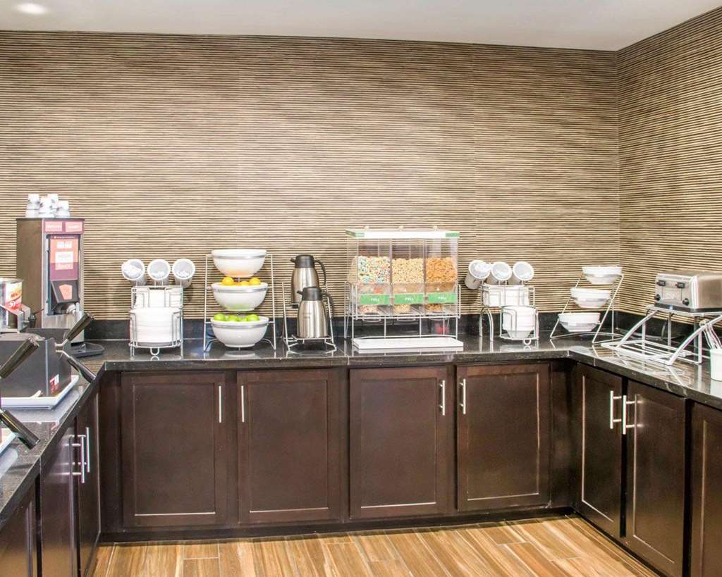 Comfort Inn & Suites San Marcos near Outlet Mall - photo 29