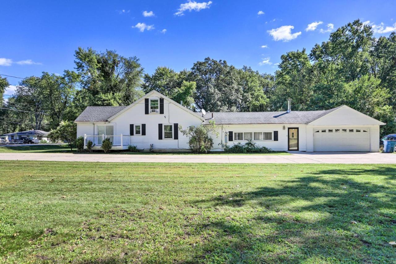Peaceful Toledo Retreat w Spacious Yard in Toledo, United States