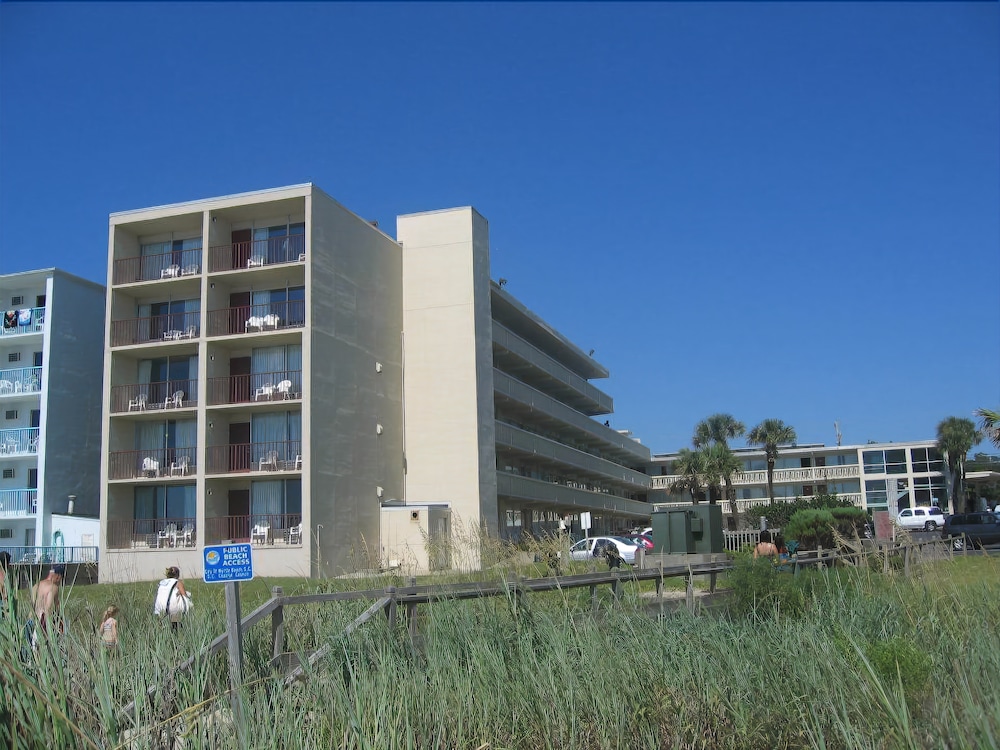 The Oceanfront Viking Motel - photo 2