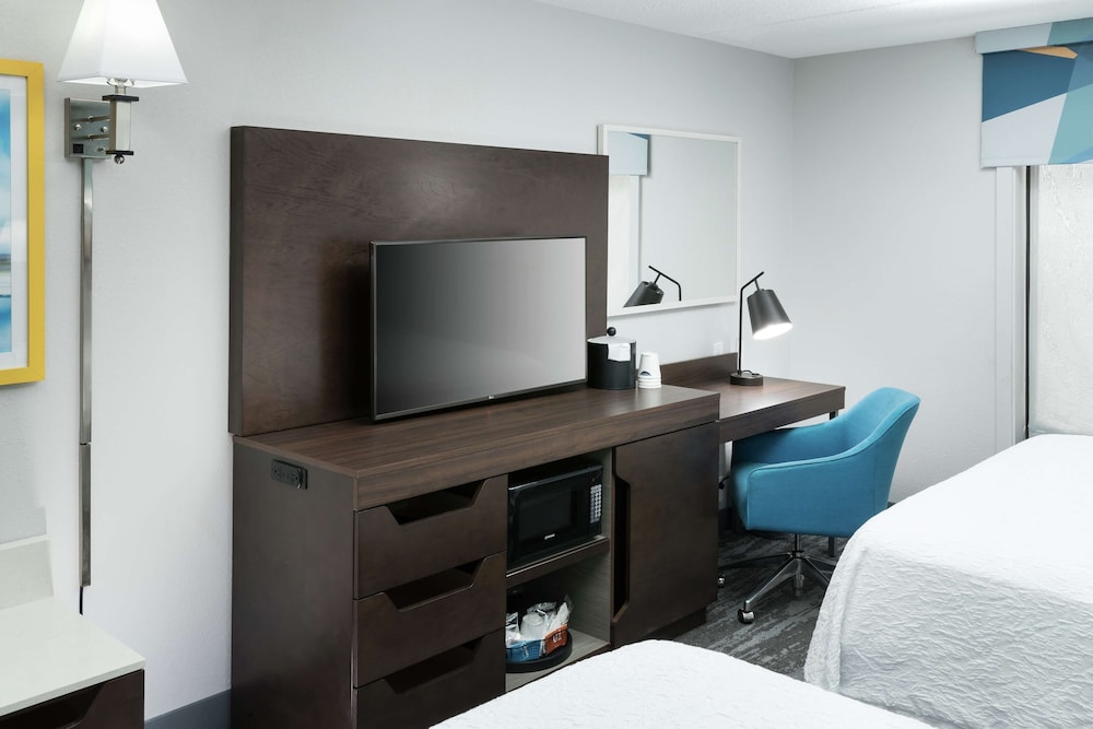 Hampton Inn & Suites Panama City Beach Pier Park Area - photo 15