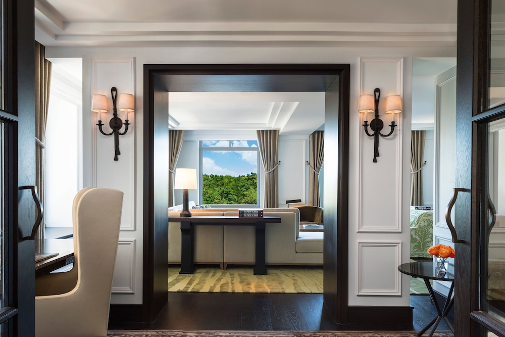 The Ritz Carlton New York Central Park - photo 10