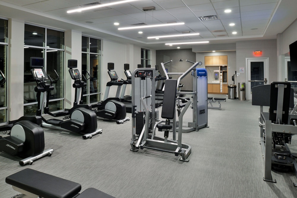 Courtyard by Marriott Raleigh Cary Crossroads - photo 26
