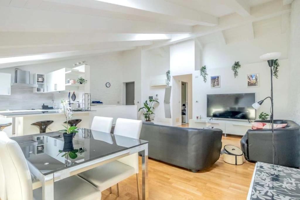 Penthouse Piazza San Giacomo — 4-Star Luxury Hotel in Udine, Italy