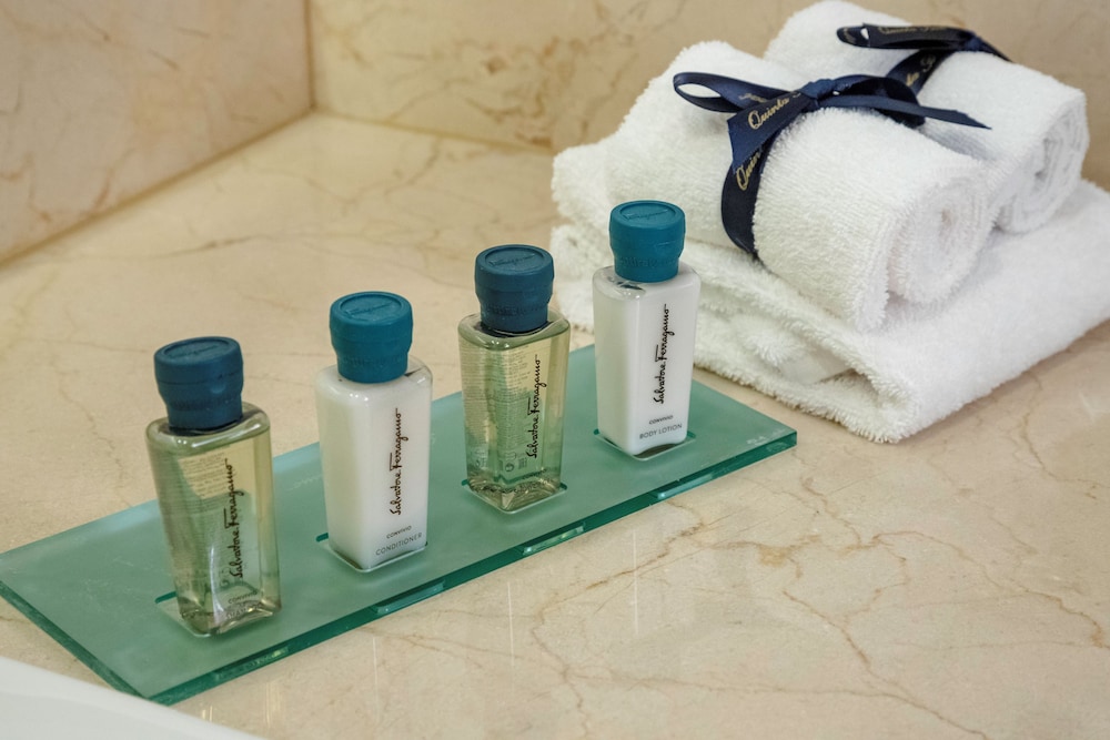 Bathroom amenities