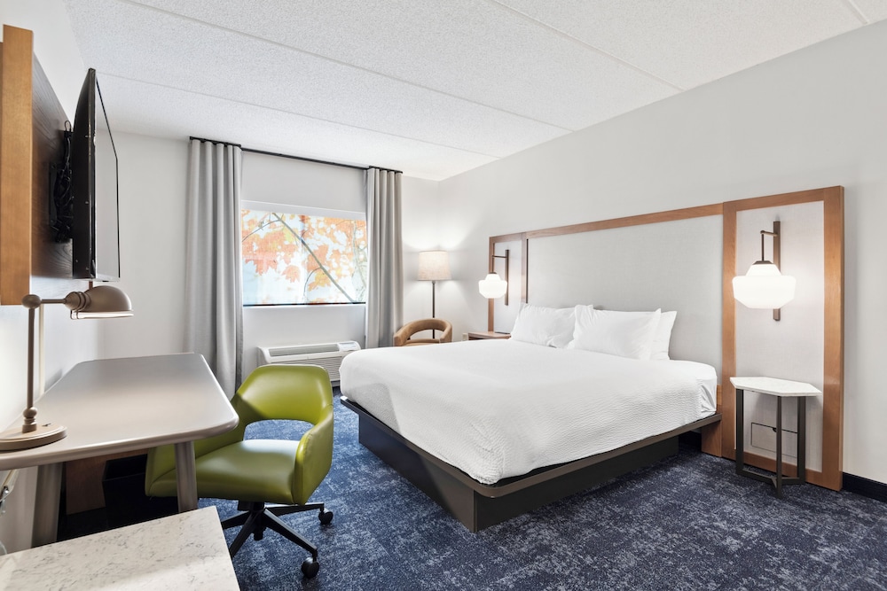 Fairfield Inn & Suites by Marriott Hickory - photo 12