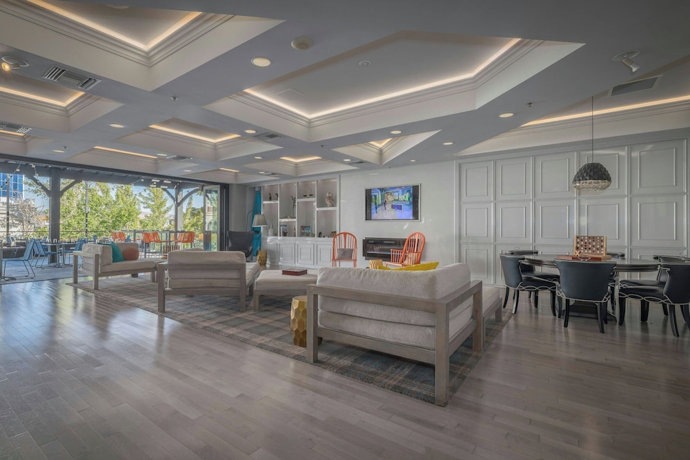 Renaissance Reno Downtown Hotel & Spa - photo 4